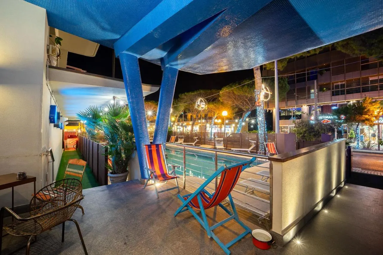 Hotel Corallo Rimini 3*,