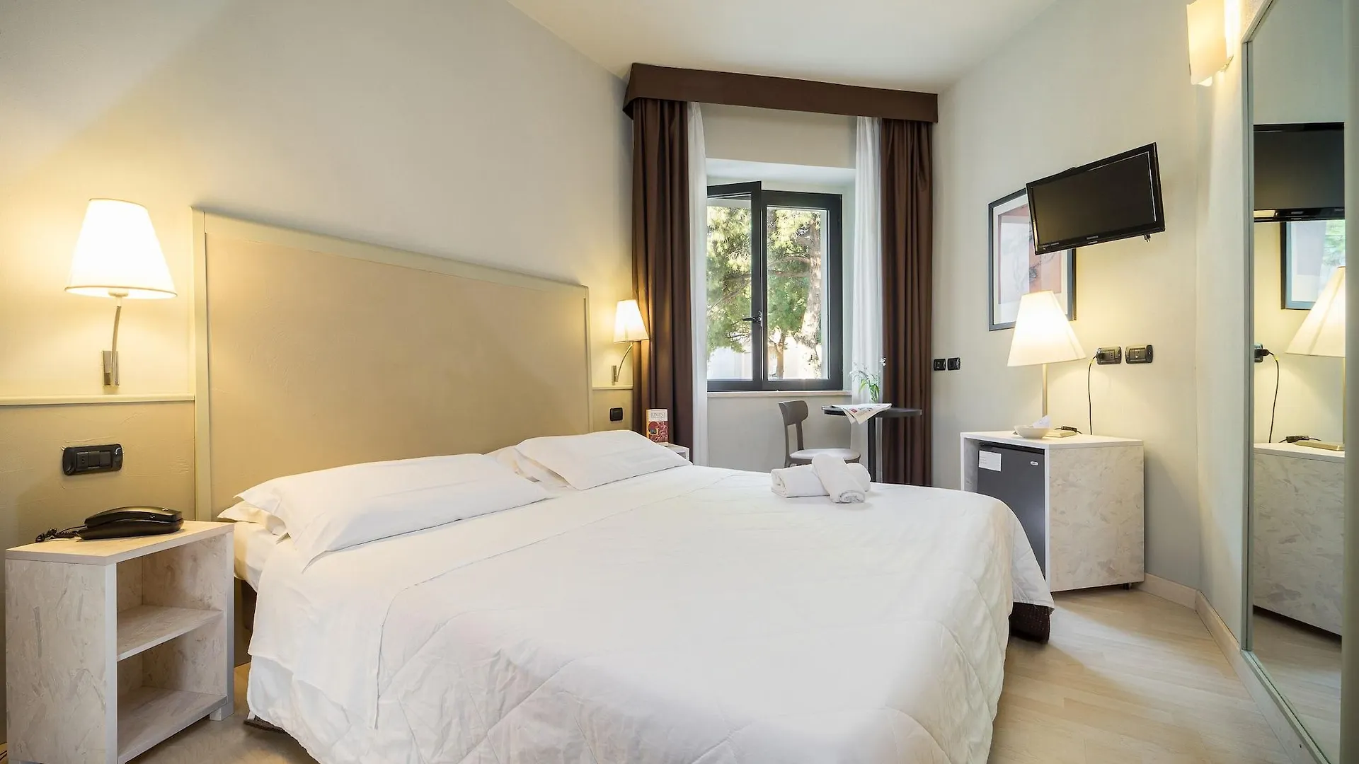 ***  Hotel Corallo Rimini Olaszország